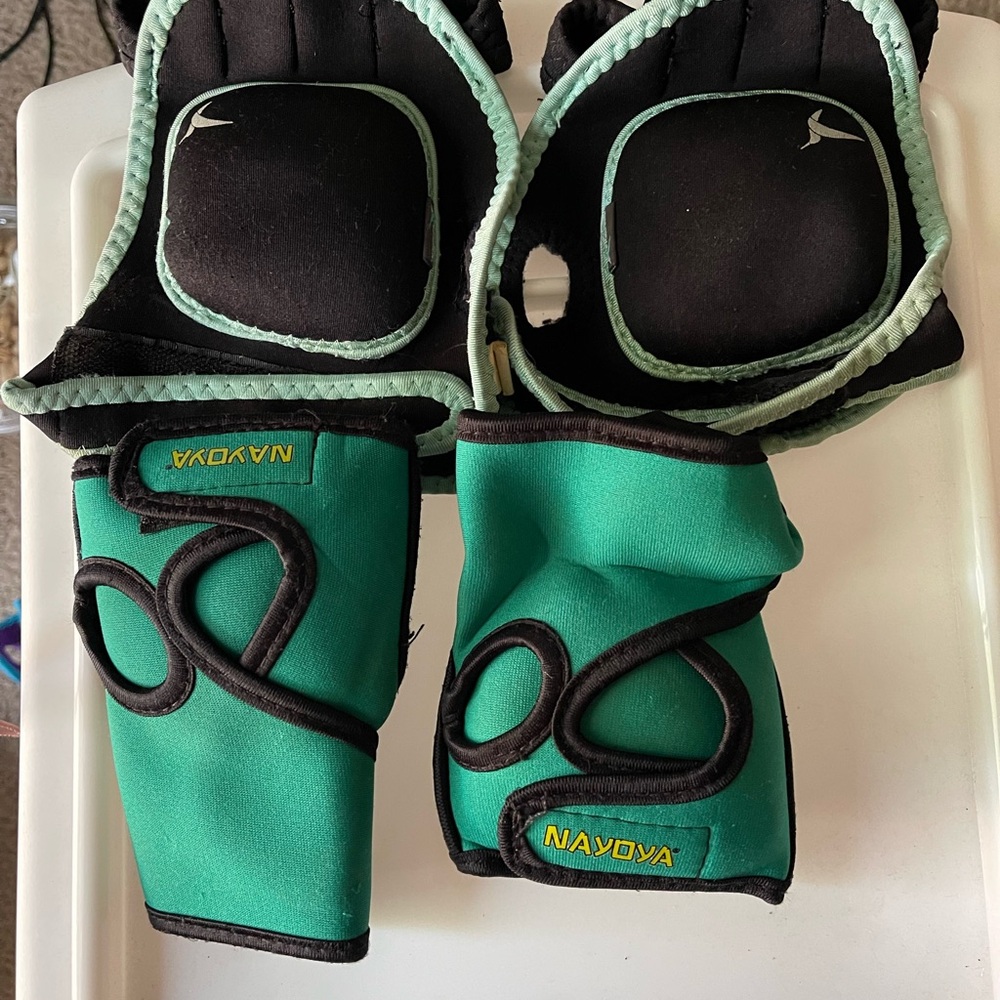 2 Pairs if Hand Weights. 1 lb each…2 lbs/pair